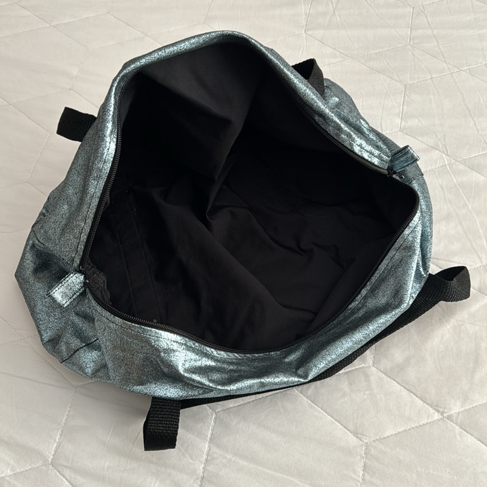Metallic Duffle Bag - Picture 3 of 3